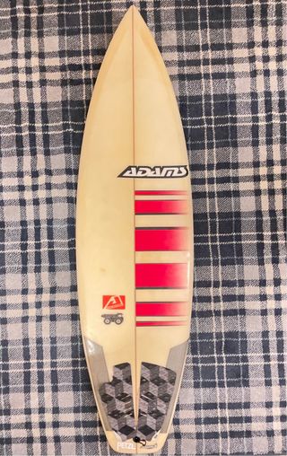 Tabla de surf Adams Tonka.