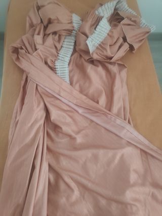 Dos cortinas grandes color salmón