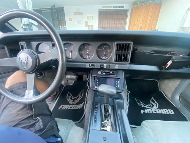 PONTIAC TRANS AM FIREBIRD 1986