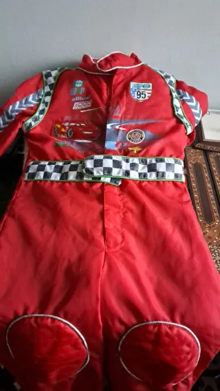 Mono  de la película  Cars de Disney.