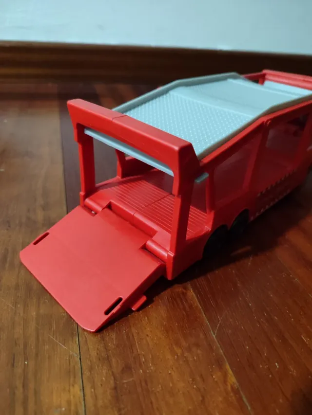 Camión transportador Cars + Mate