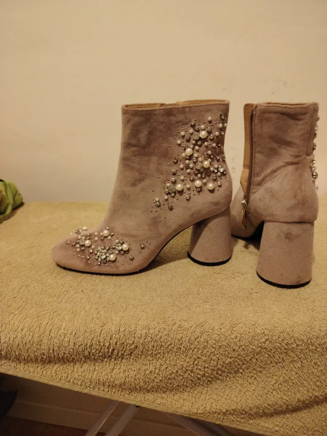 Botines Lila Pedrería Talla 38