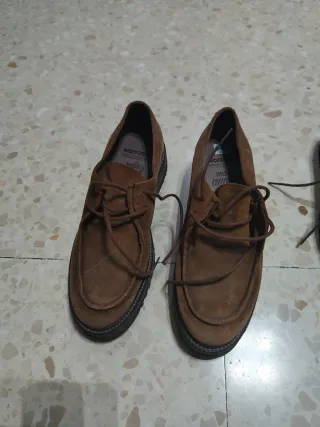 Zapatos Wonders Marrones nuevos