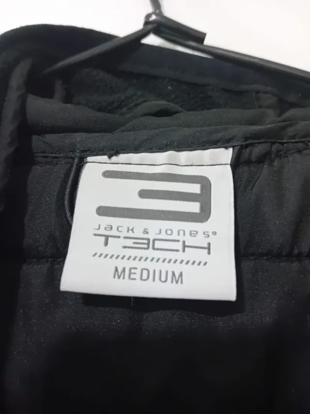 Ropa Deportiva Nike etc.