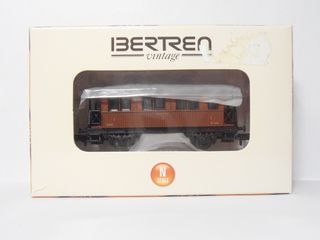 Coche 1a Clase RENFE Ibertren "vintage". Escala N.