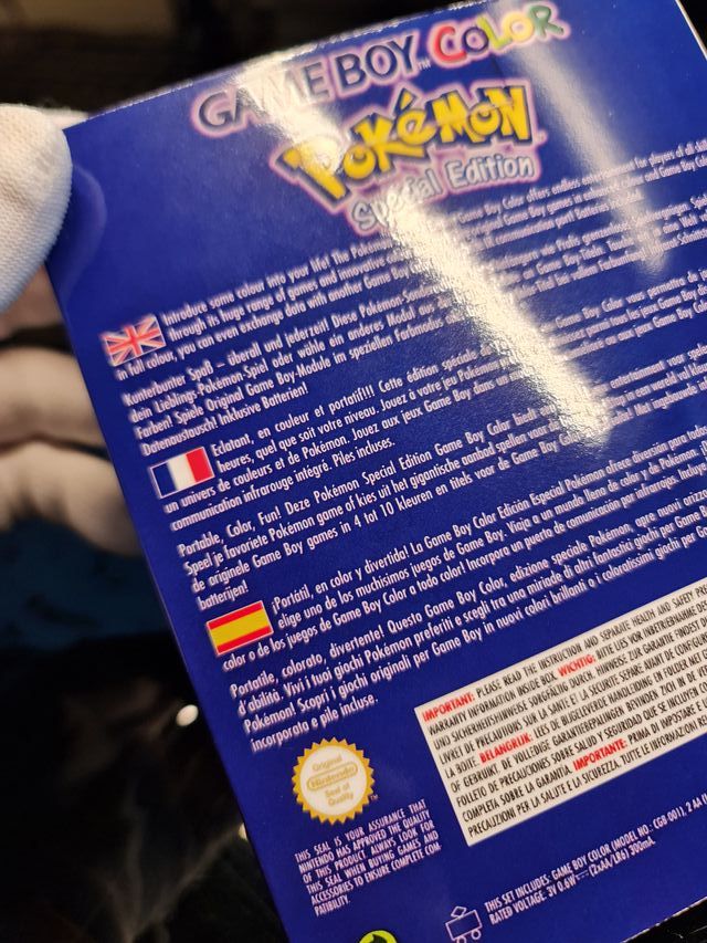 Caja Consola Game Boy Color [Pokemon Edition]