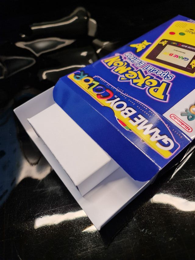 Caja Consola Game Boy Color [Pokemon Edition]