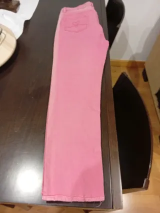 Pantalón vaquero rosa Lola Casademunt
