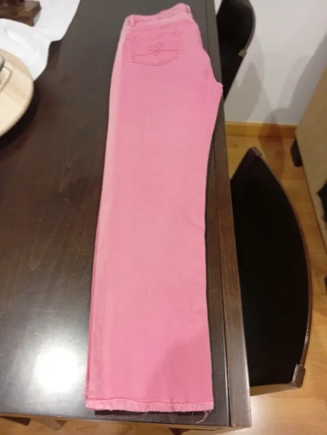 Pantalón vaquero rosa Lola Casademunt