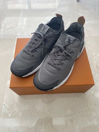 Louis Vuitton Runner Tatic Trainers Grises