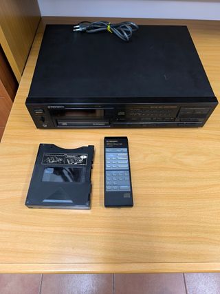 Reproductor CD Pioneer PD-M6 averiado