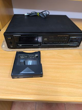 Reproductor CD Pioneer PD-M6 averiado