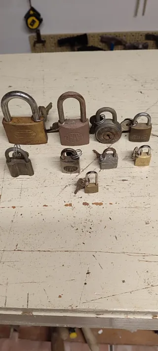 9 Candados con llaves