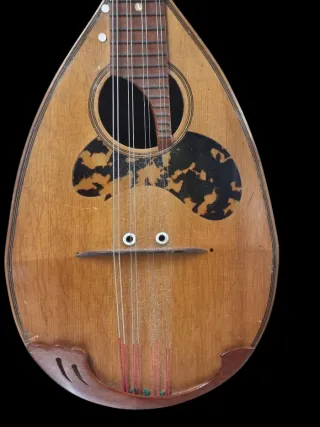 Mandolino modello Calace 1936
Japan