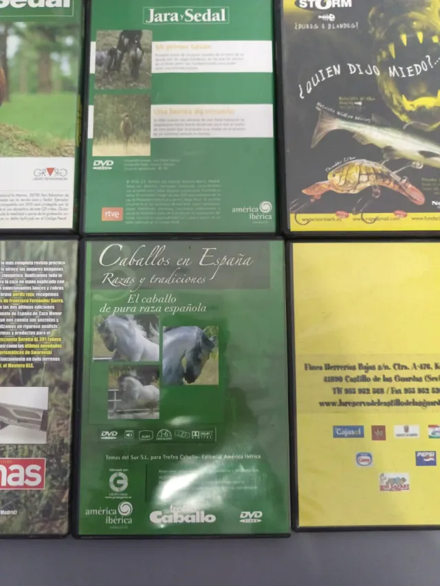 8 DVDs Documentales y Deportes