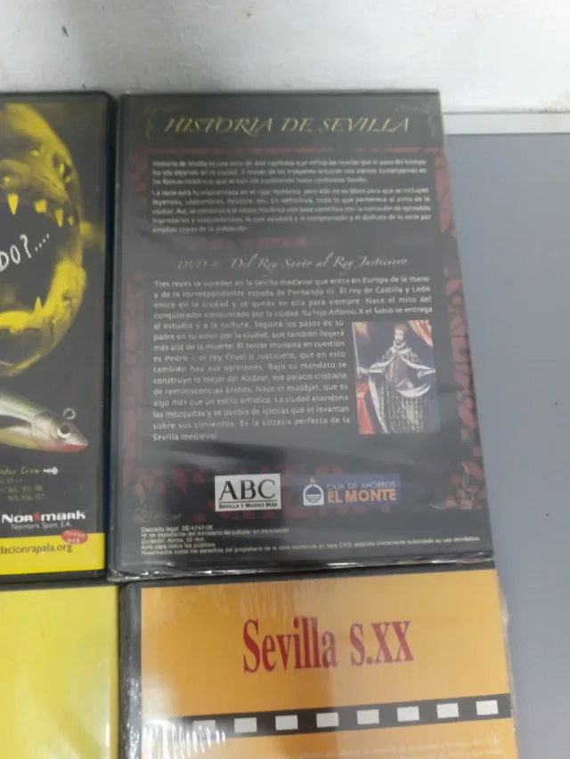 8 DVDs Documentales y Deportes