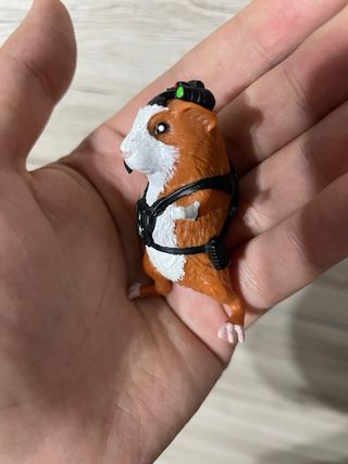 Darwin G-force Superspie in missione