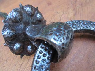 Llamador antiguo hierro forjado, aro 11 cm.