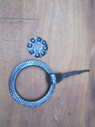 Llamador antiguo hierro forjado, aro 11 cm.