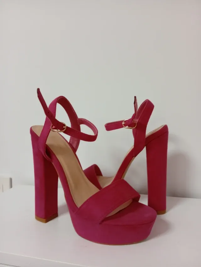 Zapatos de tacón rosa plataforma