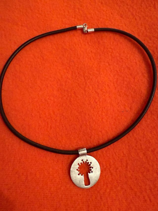 Colgante Virgen del Pilar Plata con Gargantilla