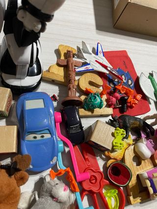 Lotto giocattoli misti