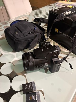 Cámara Nikon Coolpix P900 Nueva