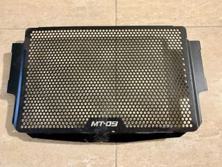 Protector Radiador Yamaha MT-09