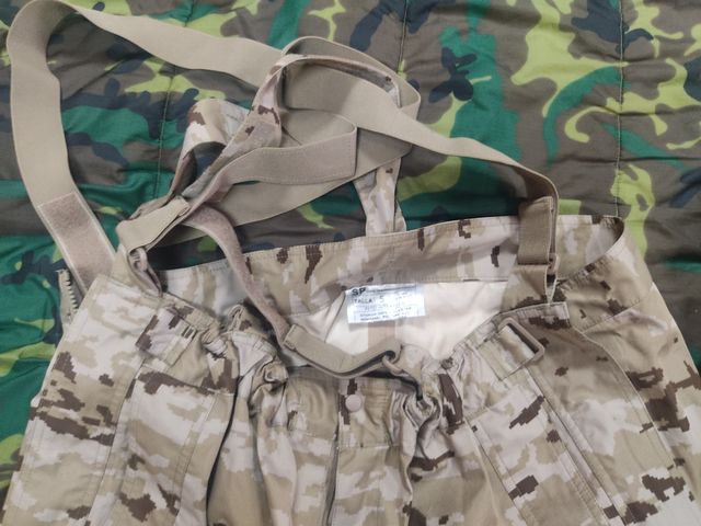 Traje de Agua Pixelado Árido XXL oferta navideña