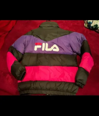 Anorak Fila Negro, Morado y Rosa