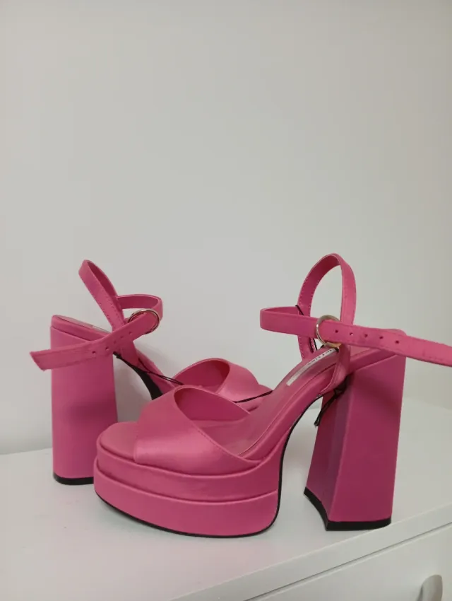 Zapatos de plataforma rosa
