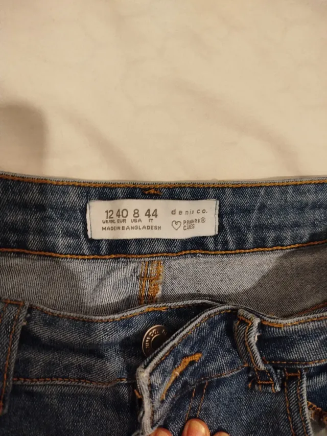 Shorts vaqueros desgastados