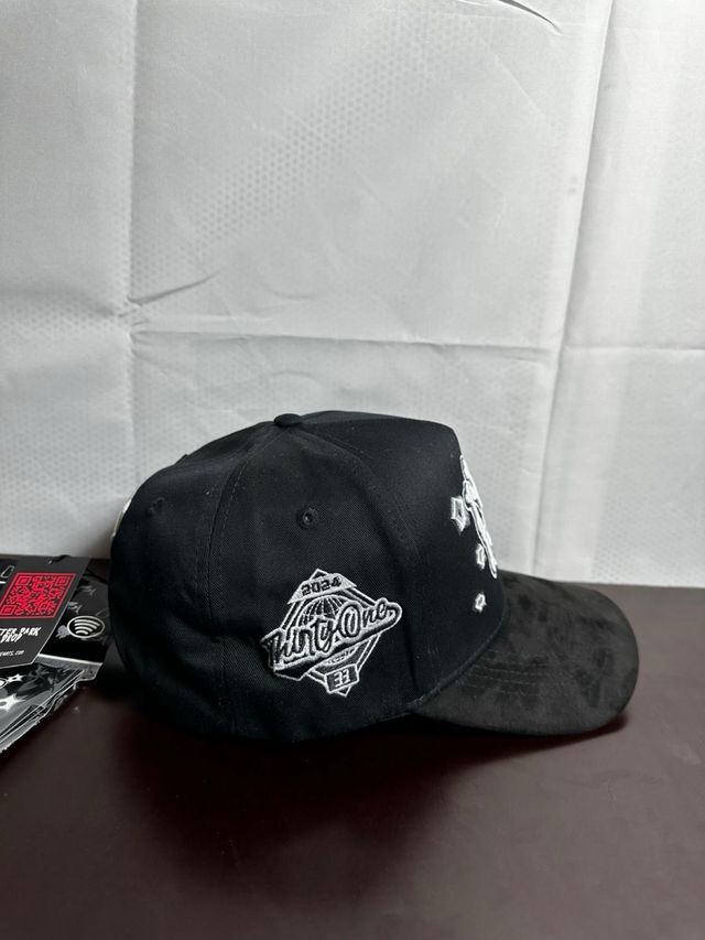 Gorra New Era NY Huesos Negra