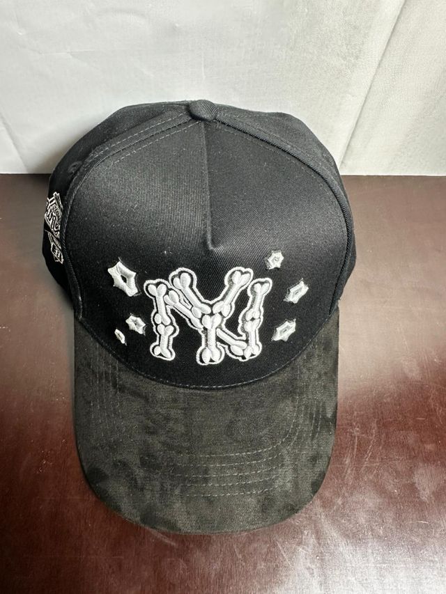 Gorra New Era NY Huesos Negra