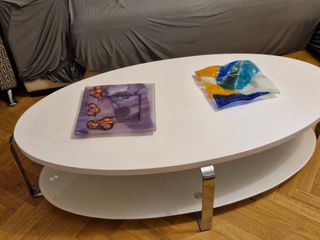 Mesa centro lacada en blanco brillo oval