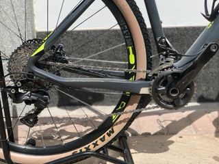 Bicicleta Cube Reaction Pro