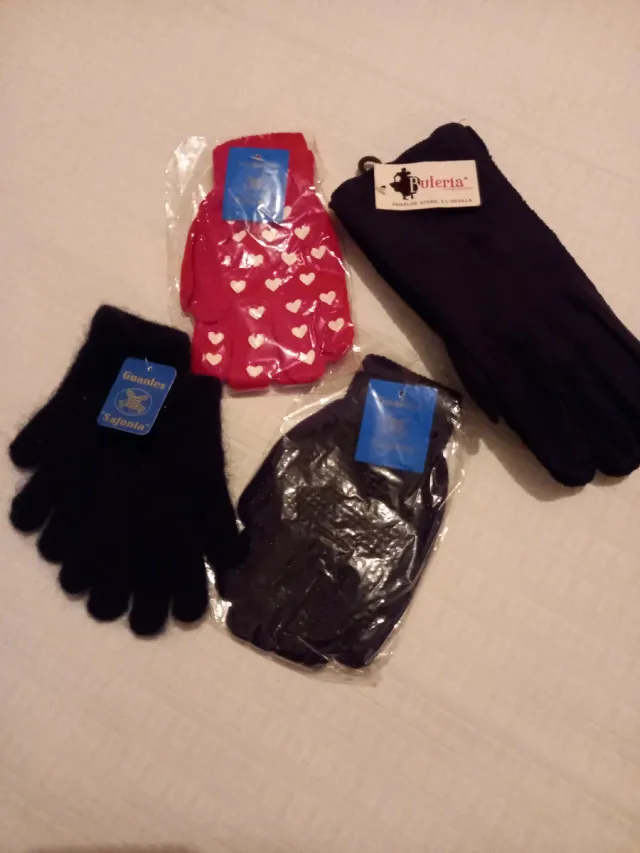 Lote 4 pares guantes lana