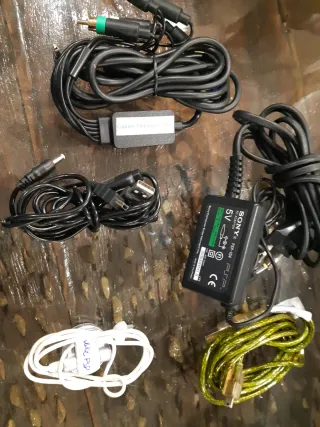 Consola Sony PSP 1004 Negra + Accesorios