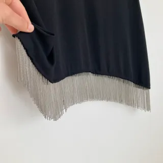 Blusa Mango negra con flecos