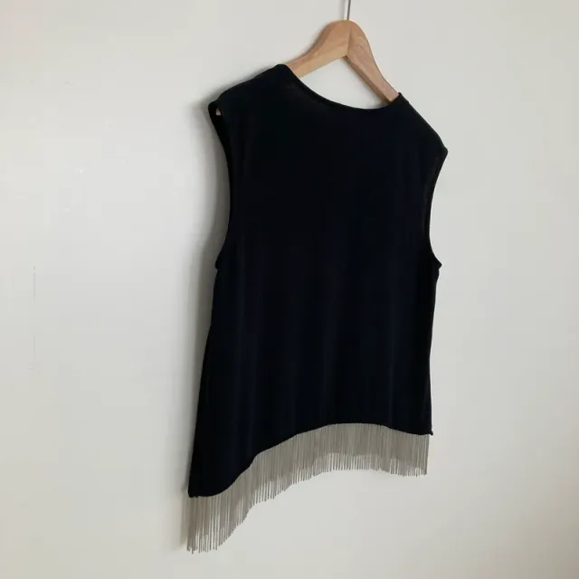 Blusa Mango negra con flecos