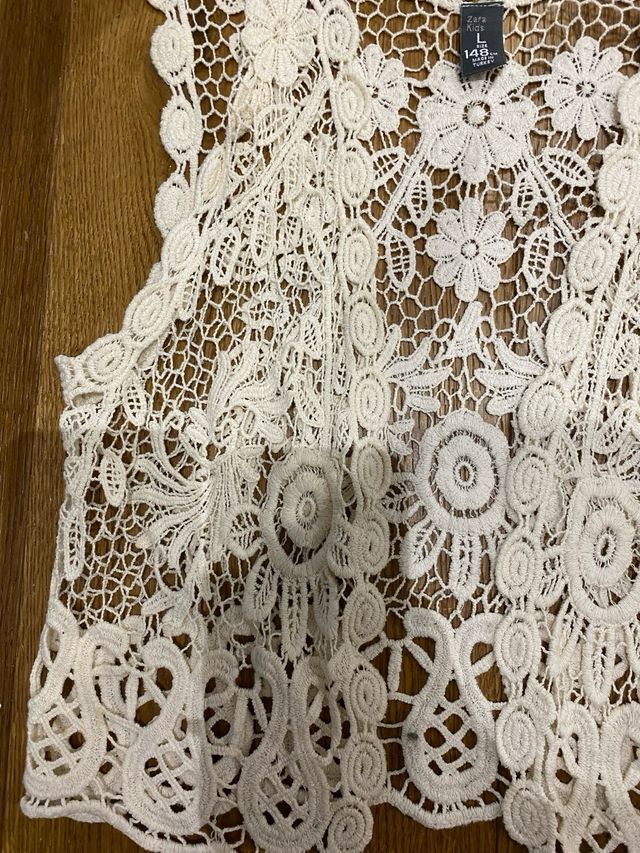 Chaleco Zara Kids Encaje Flores Talla L