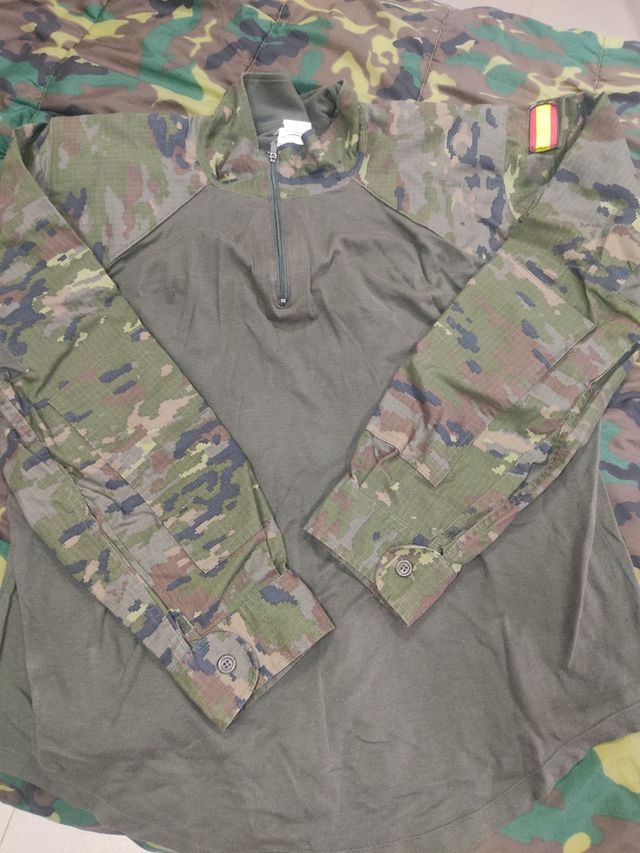 Camisola militar verde pixelada XXL oferta navideñ