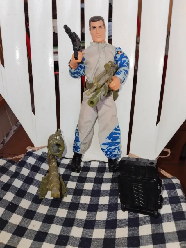 Muñeco Action Man con accesorios