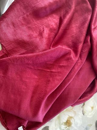 Fular/chal de seda rosa y rojo