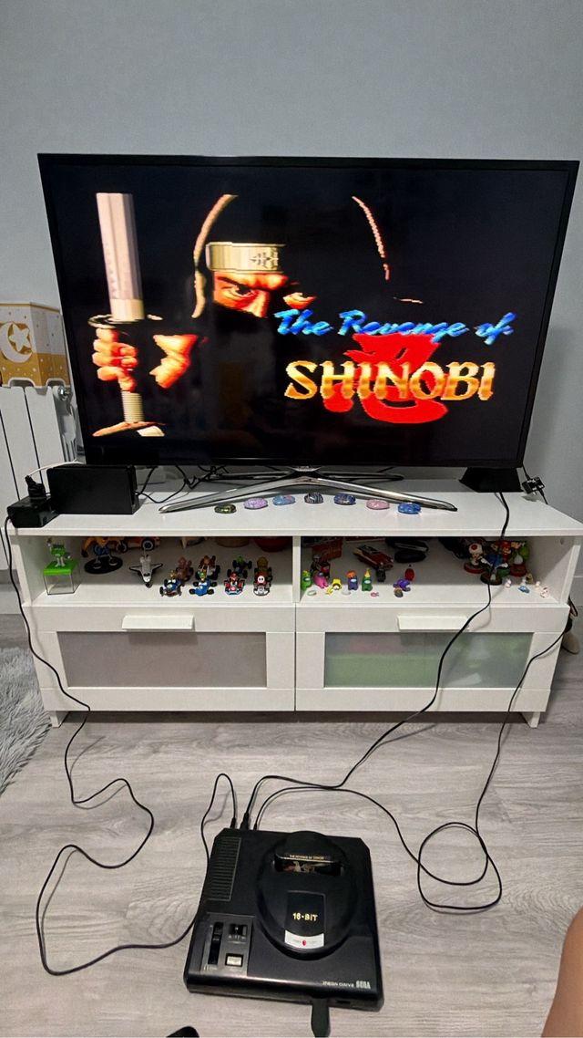 Sega Mega Drive + 2 controller + 7 giochi