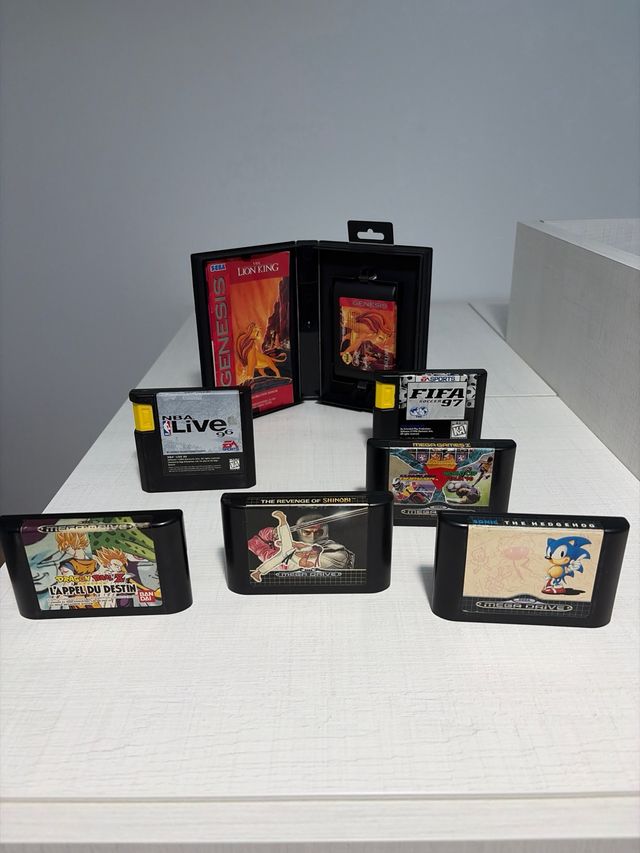 Sega Mega Drive + 2 controller + 7 giochi