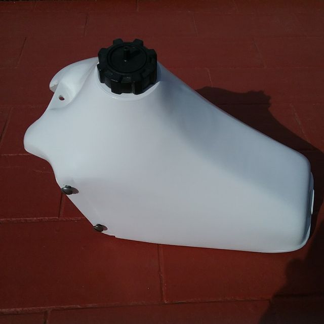 Depósito Rieju RV 50