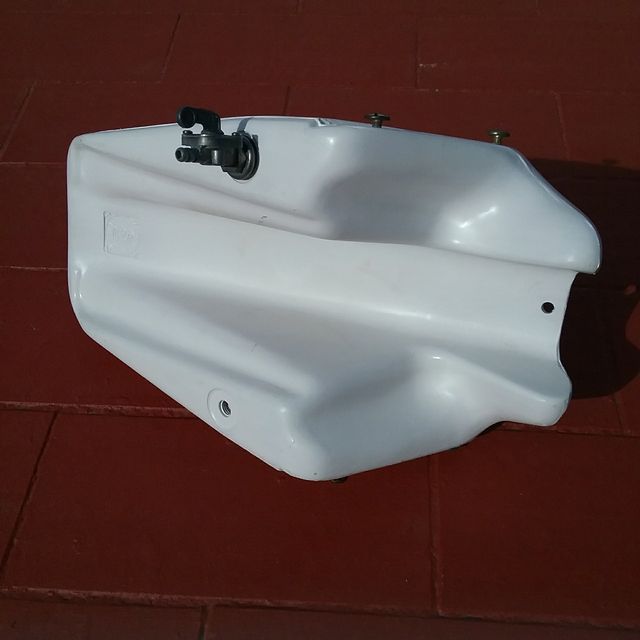 Depósito Rieju RV 50