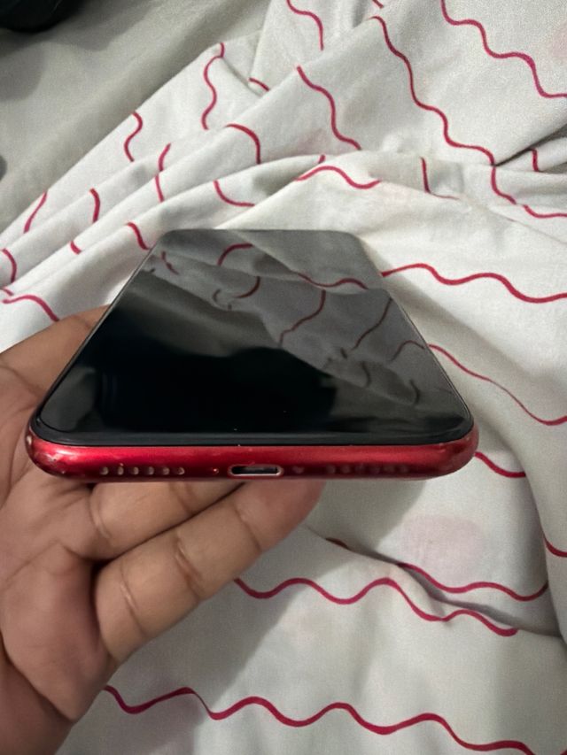 iPhone 11 64GB Rosso