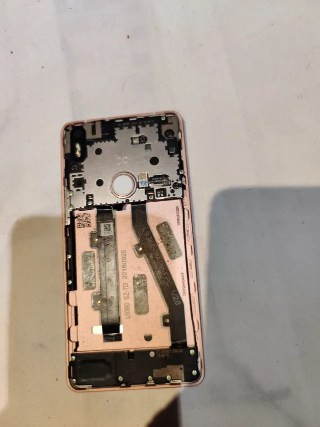 BQ Aquarius 5 Gold/White